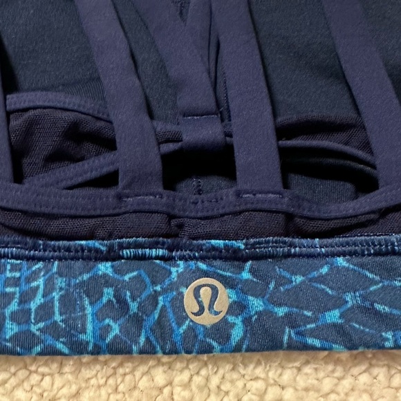 Lululemon Energy Sports Bra Exhale Strappy
Samba Snake Kayak Blue Hero Blue - Picture 7 of 11